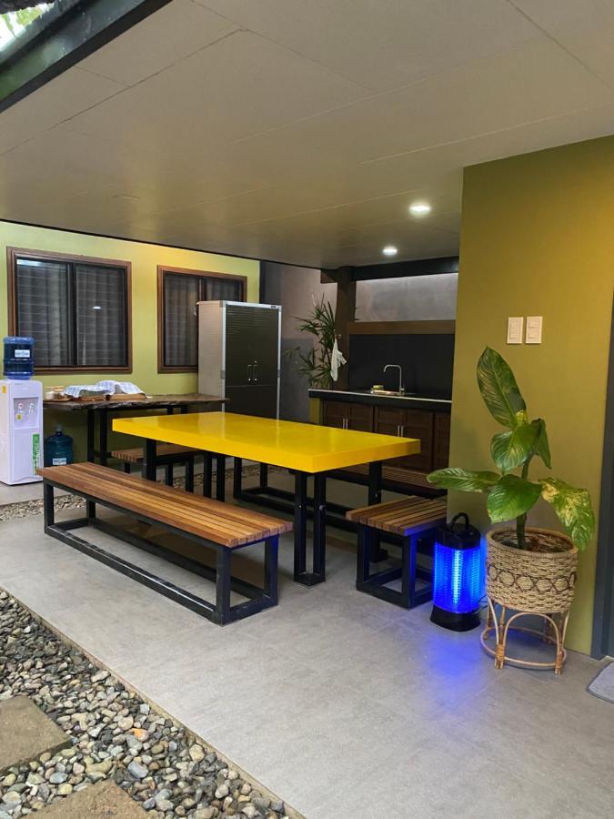 Happy Camper Hostel Coron Exterior foto
